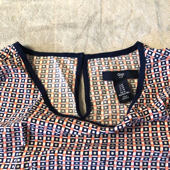 Gap Tank Top Womens Medium Keyhole Back Blue Geometric Sleeveless Blouse Shirt - Picture 10 of 16